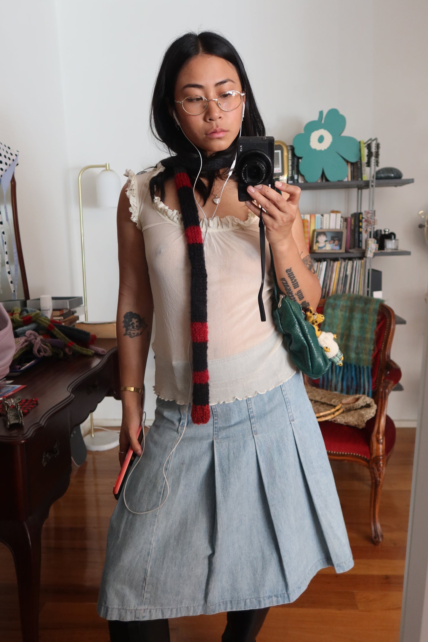 Slinky Scarf in Black & Red